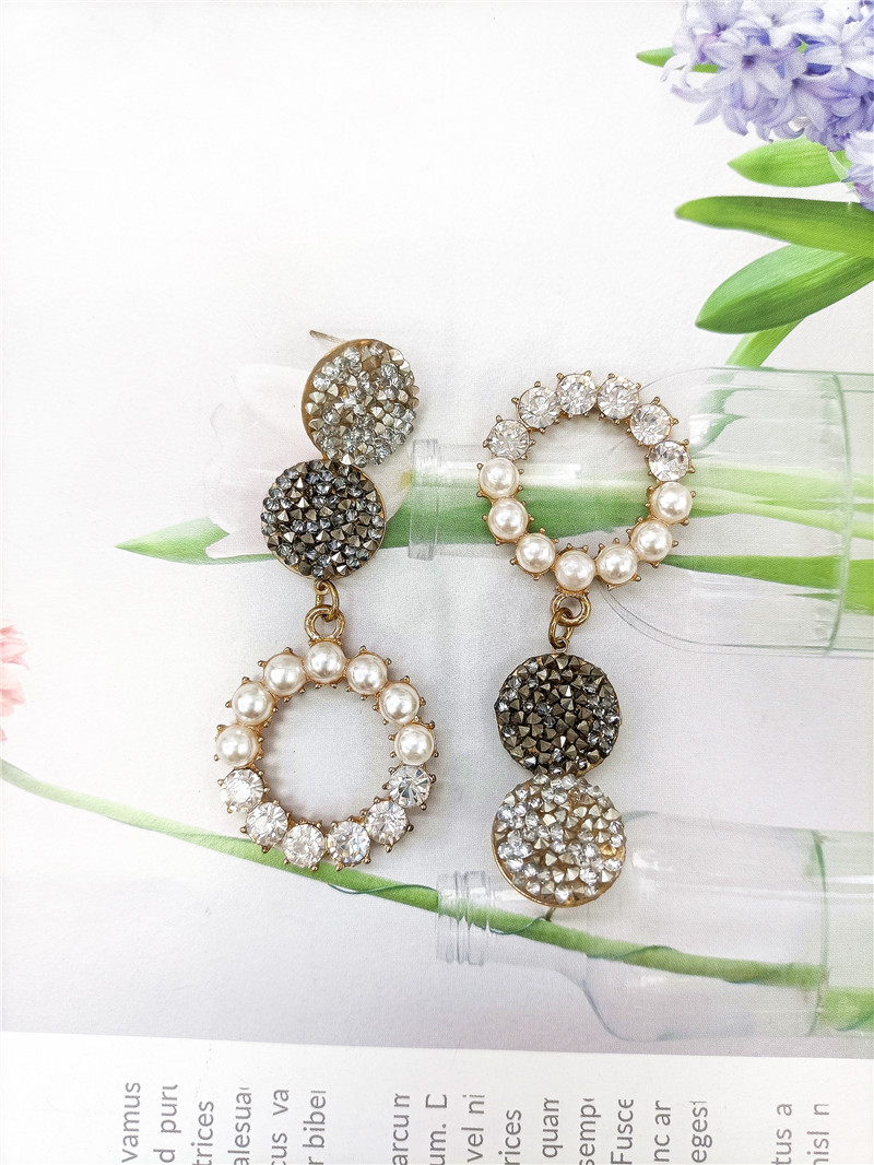 Autumn And Winter Earrings New Trendy Korean Long Style Fashion Personalized Earrings display picture 3