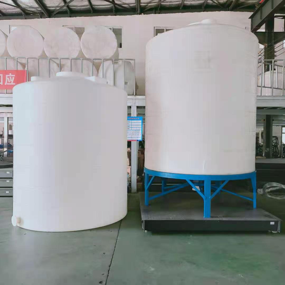 山西兰州大同西安厂家直供PE水箱10吨储罐水塔0.2-50吨规格齐全