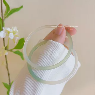 半山半水手镯渐变晴水绿ins高级感玛瑙手镯细叮当镯玉髓森系手饰