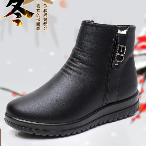 Winter mother's shoes, elderly cotton shoes, soft-soled short boots for middle-aged and elderly women, velvet warm boots, flat-soled granny cotton leather shoes