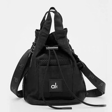 �羳�V���¿��\���٤��С���Ůб���ˮͰ�ռ{���������������