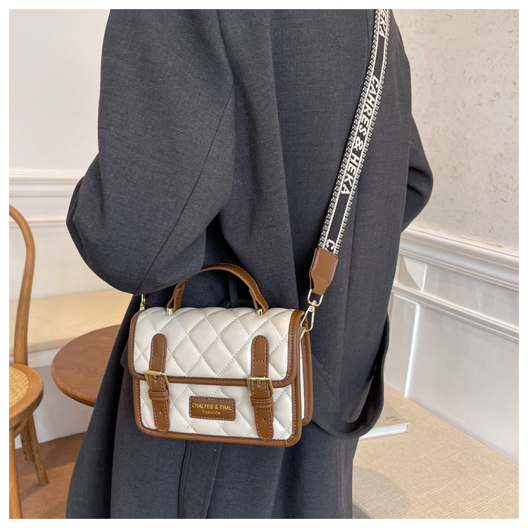 HighGrade Small Bag for Women Autumn and Winter 2021 New Fashion Wide Strap Crossbody Bag Popular Rhombus Portable Small Square Bagpicture4