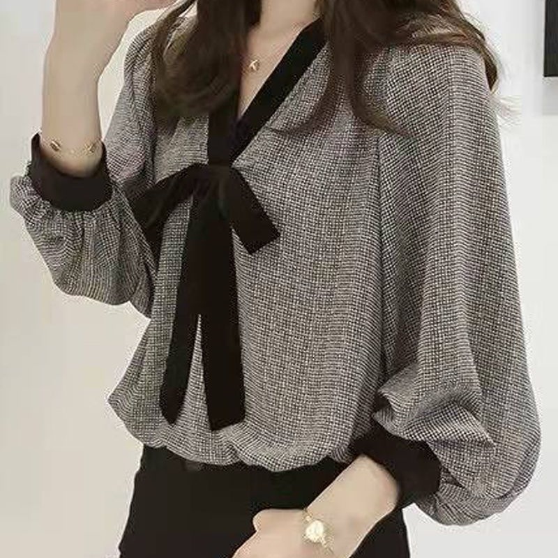 Base demi-season shirt with bow