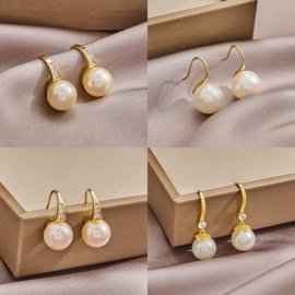 耳钉;项链;耳环