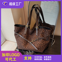 大容量手提托特包包女豹纹通勤单肩包跨境新款时尚简约潮流腋下包