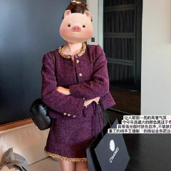 2025秋冬 豪華な紫色の小香風スーツドレス 女性らしいショートジャケット 気品のある社交界の女性向けツーピースセット