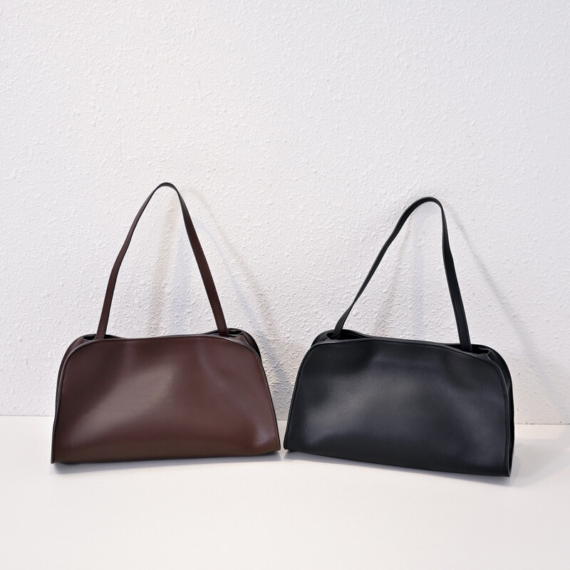 The Row Bag, Niche New Style Underarm Bag, Half-Moon Bag, Dumpling Bag, Genuine Leather New Model, Large Capacity Underarm Bag The Row Bag, Niche New Style Underarm Bag, Half-Moon Bag, Dumpling Bag, Genuine Leather New Model, Large Capacity Underarm Bag