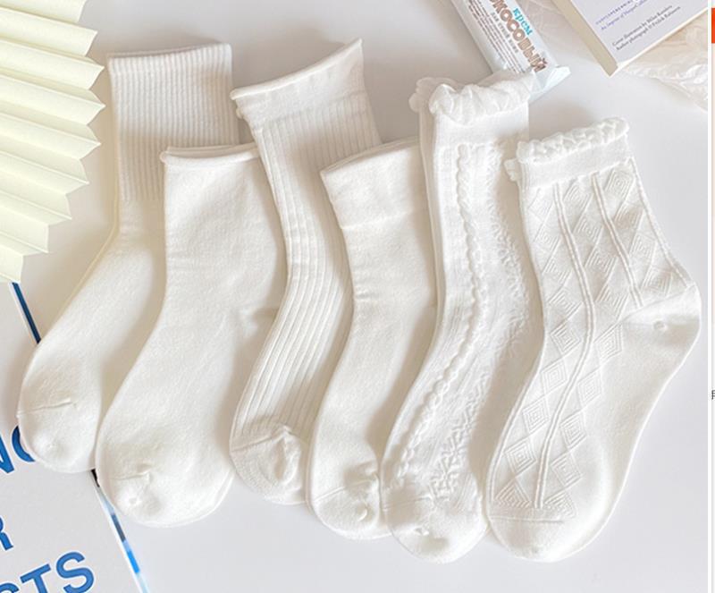 Nuevos/hombres y mujeres opcionales Otoño e Invierno hombres y mujeres medias altas medias blancas calcetines invisibles calcetines florales lindos