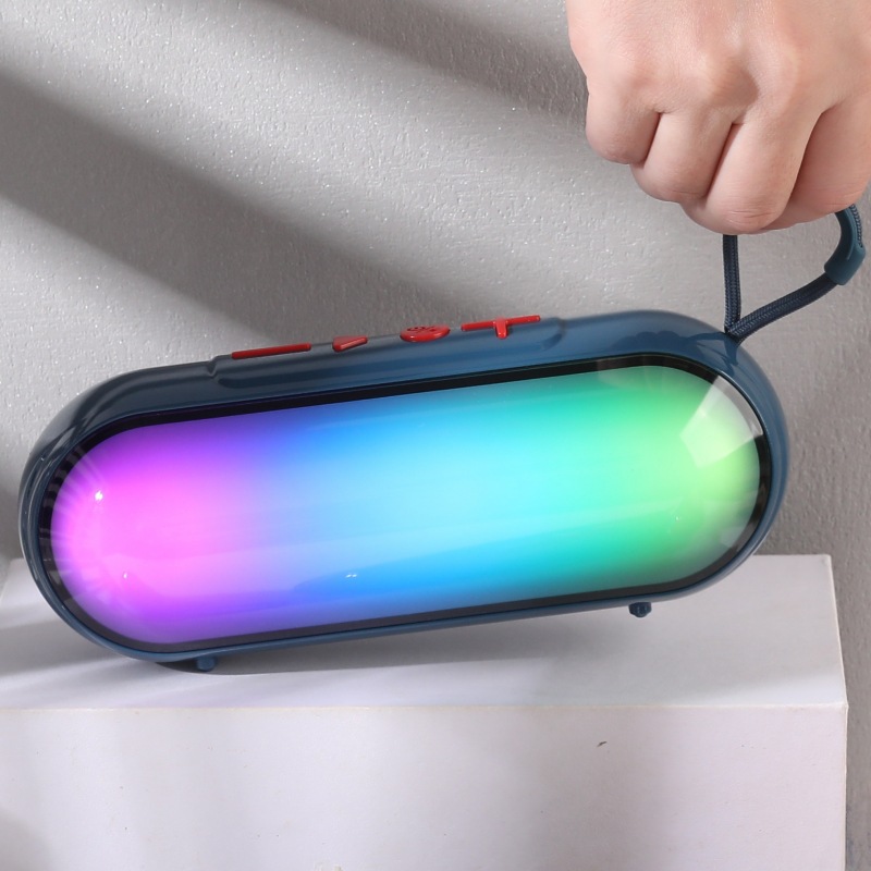 Nuevo transfronterizo TG792 Bluetooth audio con lámpara portátil RGB al aire libre colorido tarjeta de enchufe subwoofer caja de regalo