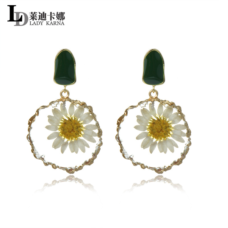 Pastoral Style Fashion Amber Dried Flower Daisy Resin Silver Needle Earrings New Chinese Style Oil Drop Flower Earrings Small Daisy