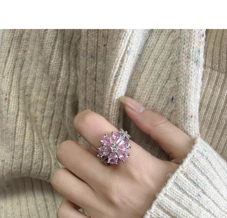 Anillo de circonita rosa en forma de corazón 1