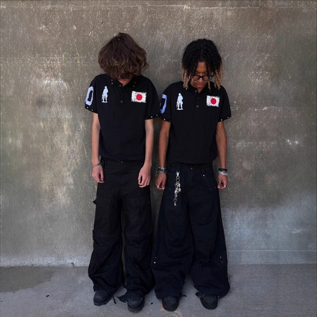 Y2K short-sleeved polo shirt/T-shirt with printed pattern, dark gothic vintage style, perfect for summer streetwear.