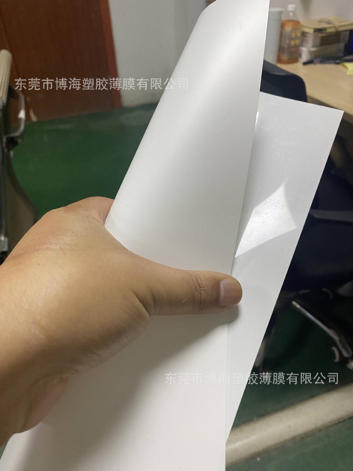 销售0.175mm乳白色防火阻燃pc薄膜  PBT膜  可分卷切片