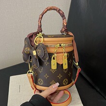 �羳����Ů2025�¿�������lؔˮͰ���͹�ӡ���W�t����μ�б���