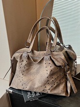 V 13851 Rivet Tote Bag Shoulder Bag Crossbody Bag �������ذ�