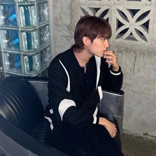 韩国小众  秋款撞色不对称设计辣妹棒球服夹克外套