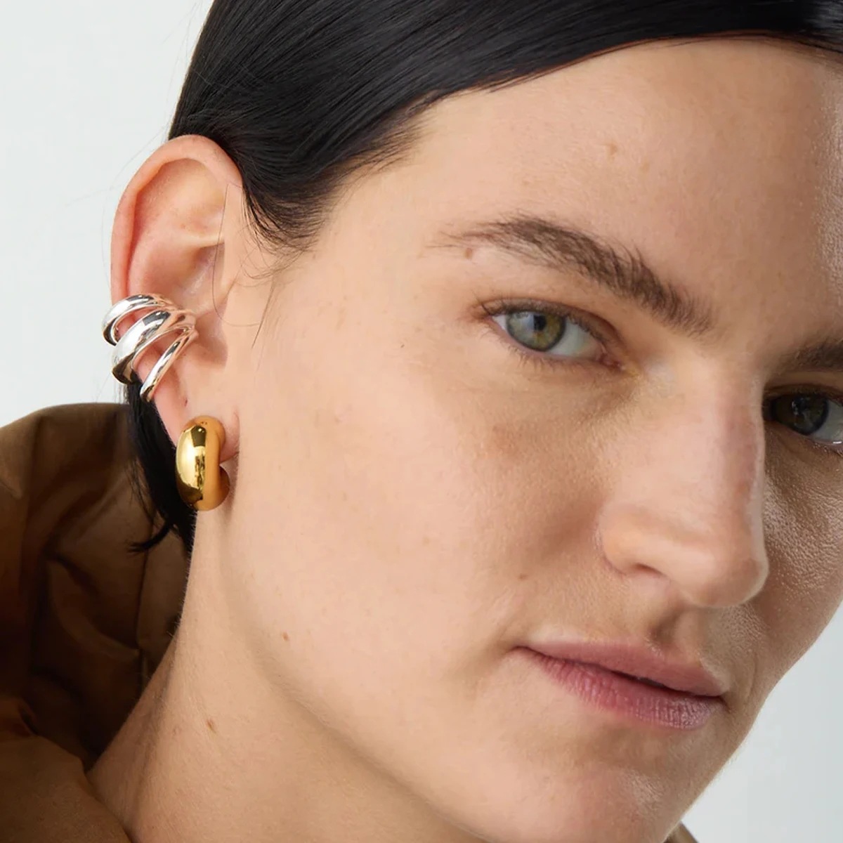 Transfronterizos nuevos ins viento red de titanio rojo abrazadera de orejas de acero sin agujeros de orejas de alta calidad de 18K oro abrazadera de orejas de acero inoxidable