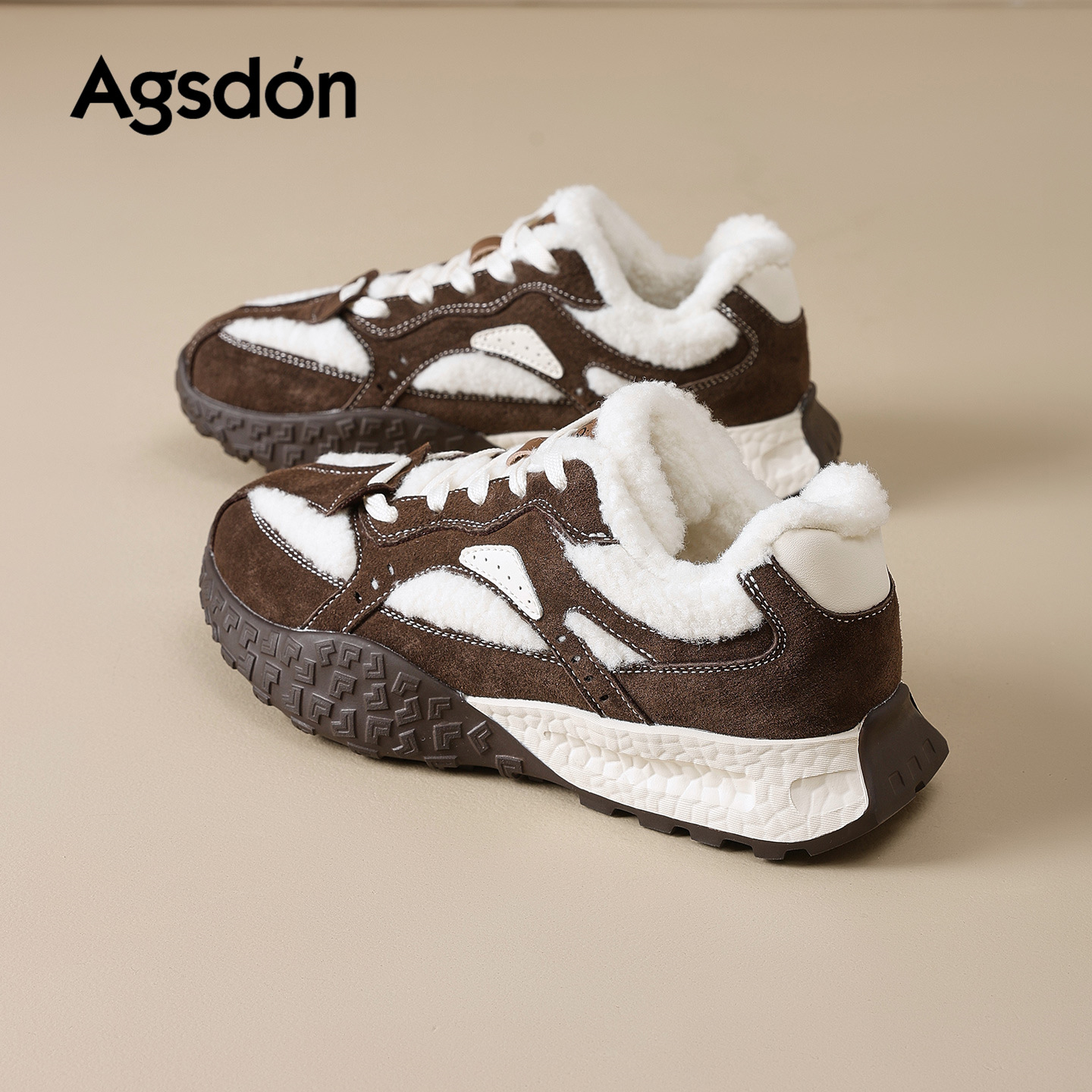 Augu Lion Deng Xiaoping Zapatos de entrenamiento de lana para mujeres 2025 nuevo invierno de suela gruesa de peluche botas de nieve deportivas zapatos casuales de algodón