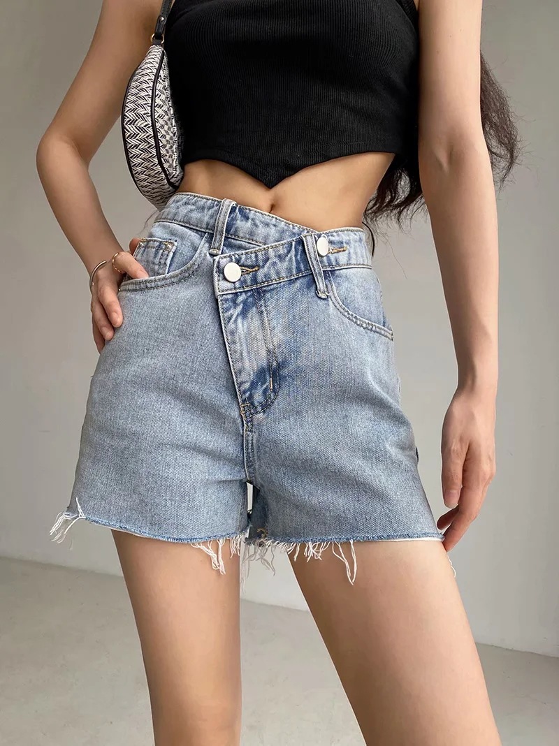 irregular oblique waist slimming straight shorts NSHS61787