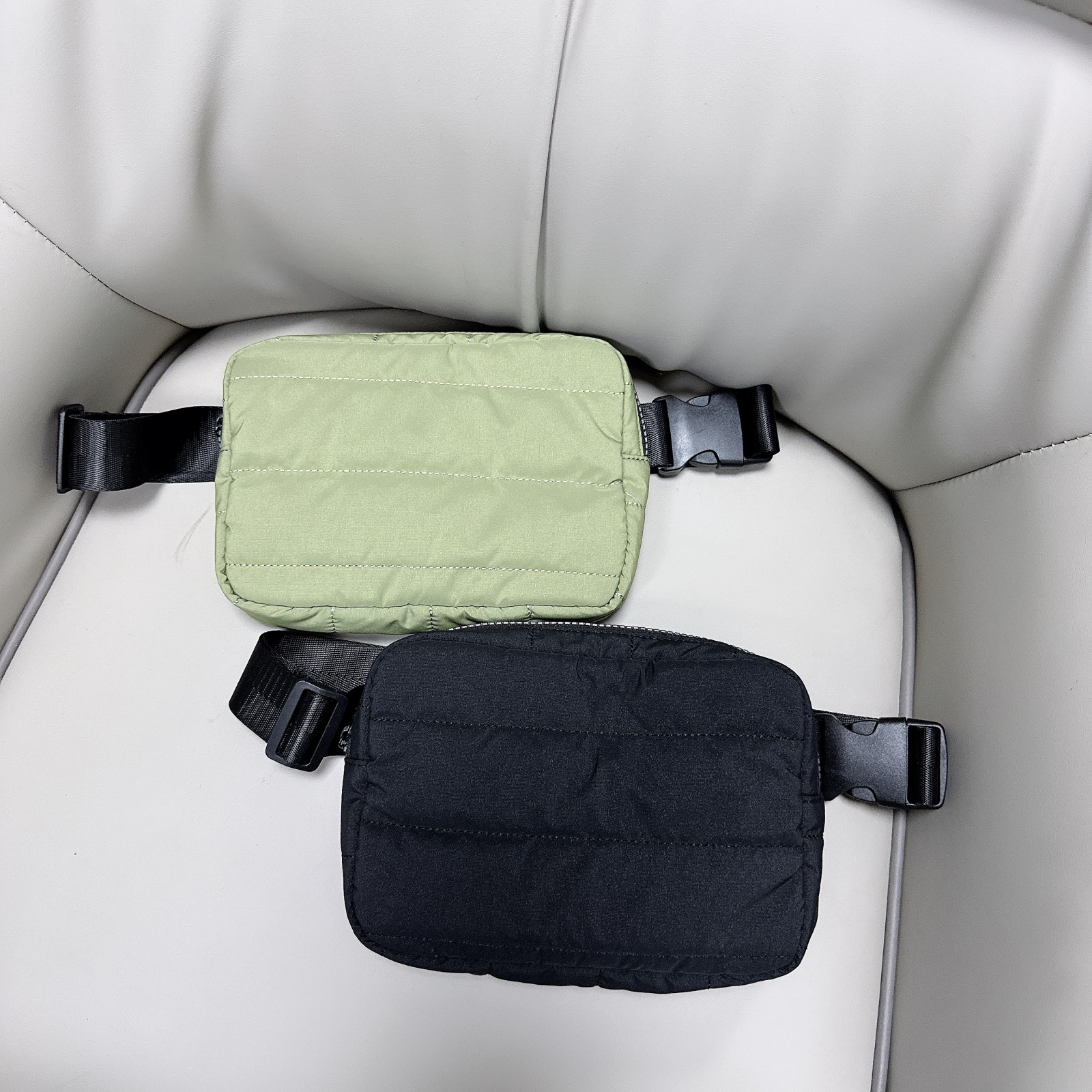 Umhängetaschen für Damen Daunen-Baumwolljacke Damen-Make-up-Aufbewahrungstasche einfache, leichte und modische Fitness-Sport-Lauf-Gürteltasche_voghion.com