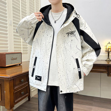 春秋季新款青少年中学生男港风潮流连帽宽松休闲帅气渐变外套夹克