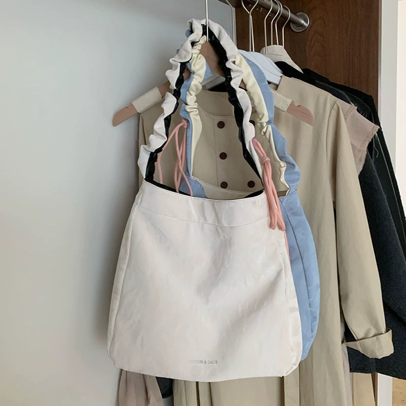 Genuine small design travel bag, capacious shoulder bag, high-end