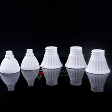 源头工厂按需生产多种球泡灯底座LED陶瓷散热器灯头灯杯绝缘灯具