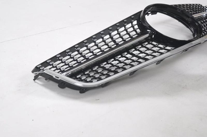 Suitable for 09-13 W207 Mercedes-Benz Ecoupe Modified Amg Gypsophila Gt Mid-Grid Water Tank Cover Grille