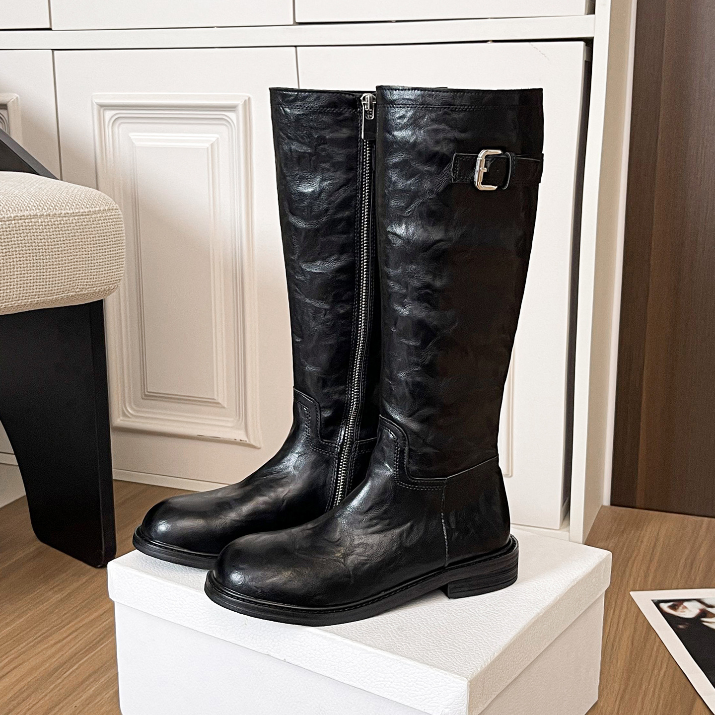 Nuevas botas de montar de media caña con suela gruesa de piel de caballo lavada para otoño e invierno, con cremallera lateral y hebilla de cinturón.