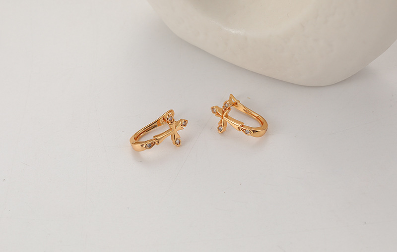 Simple 18k Oro Cooper Zircon Cruz Pendientes display picture 3