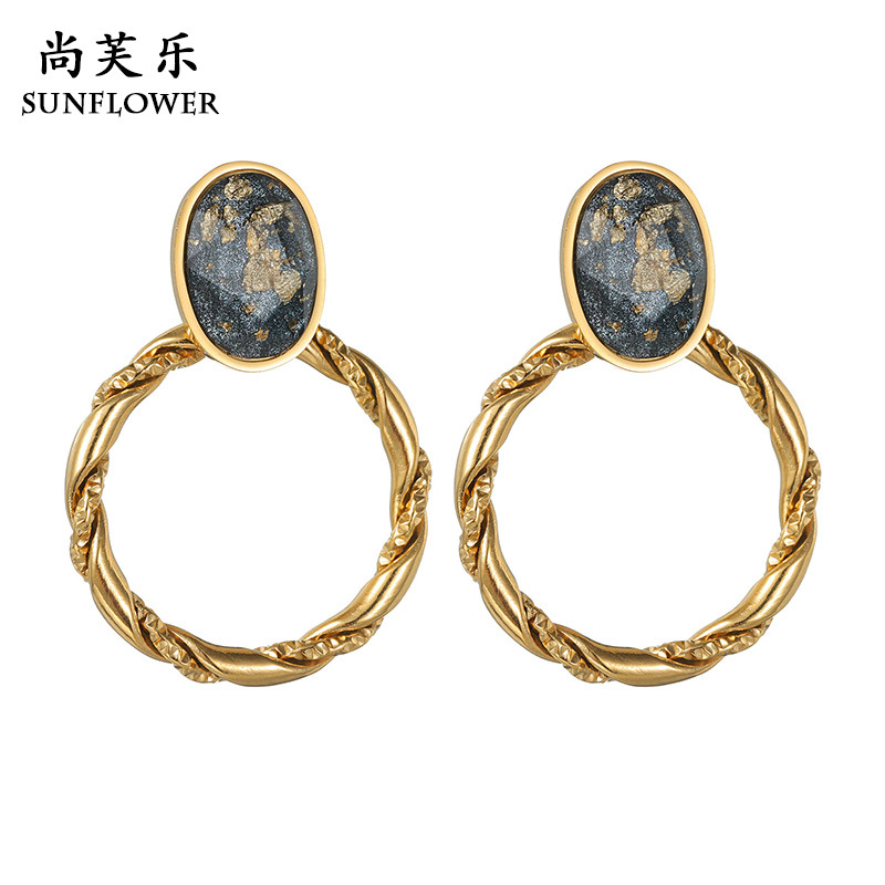retro sophisticated starry sky with pigtail