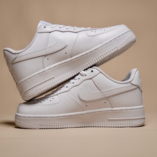 ����Ь��ԭ��܊һ̖AF1�͎Ͱ�Ь���׽���ٴ����e��ĥС��ЬУ�@