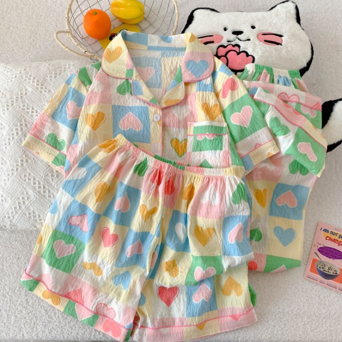 Al por mayor transfronterizo nuevo pijama de mujer tres piezas cardigan con solapa mangas cortas pantalones cortos KT gato dibujos animados cubierta de ropa doméstica