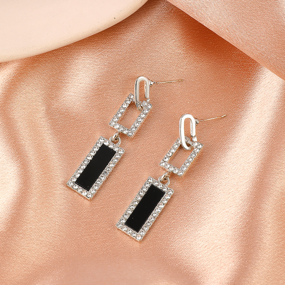 Fashion Simple Geometric Earrings Square Diamond Earrings display picture 5