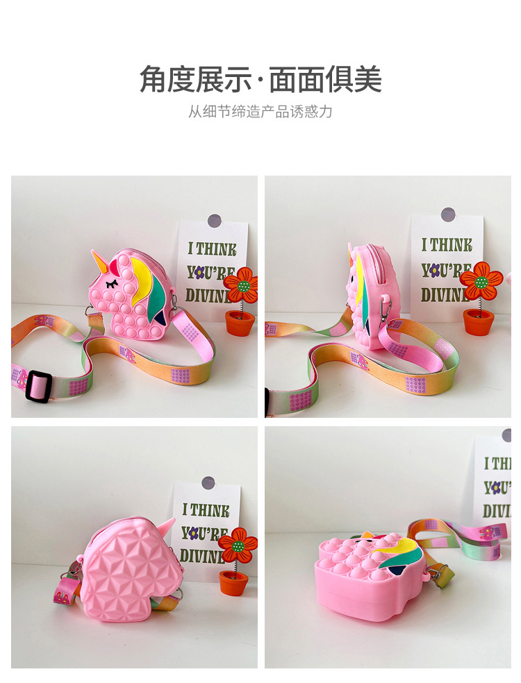 Cross-border new product: Unicorn Rat Extermination Pioneer Coin Purse, Cartoon Silicone coin Purse, mini crossbody bag, storage bag Specification drawing