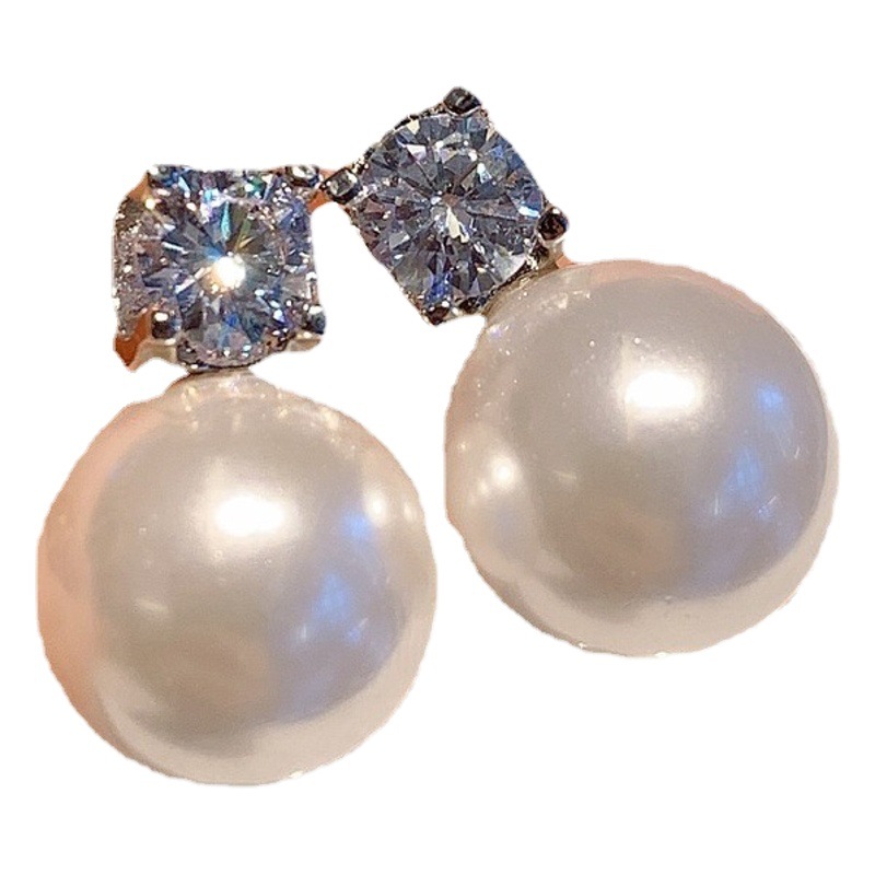 Tiktok Live broadcast australiano fritillary collar de perlas colgante pendientes Mujer al por mayor personalizado estilo frío collar de perlas pendientes