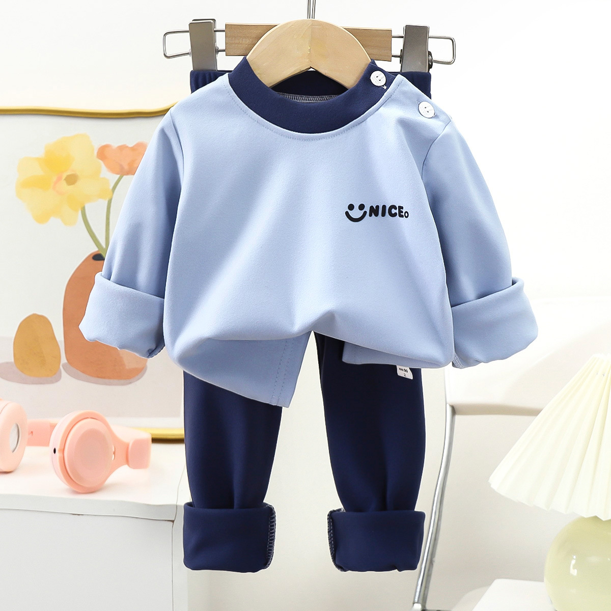 Pijamas para niños, trajes de ropa para el hogar, modelos de otoño e invierno para niños y niñas, ropa de otoño para niños pequeños y medianos, pantalones largos, una generación