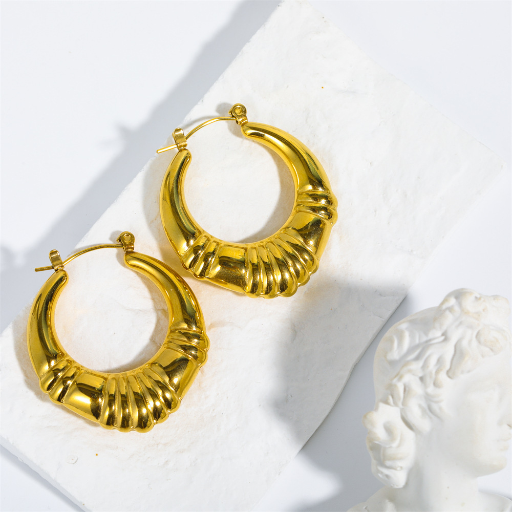 Stylish earrings 3