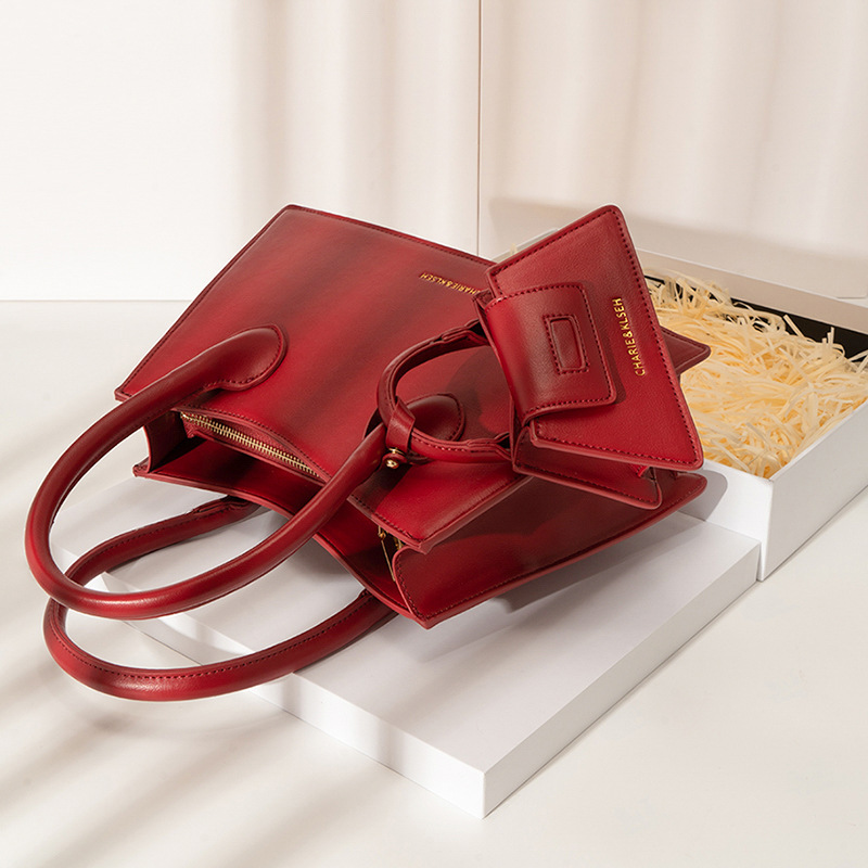 [Two Innocent] Bolso de mano rojo para boda, bolso de gama alta, bolso cruzado para mujer, para ir al trabajo, 2025