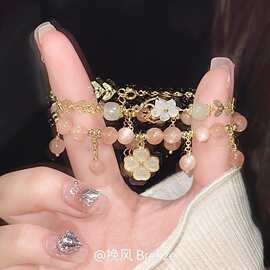 春意晚新中式仿红玛瑙手链高级感小众精致和田玉花朵手串