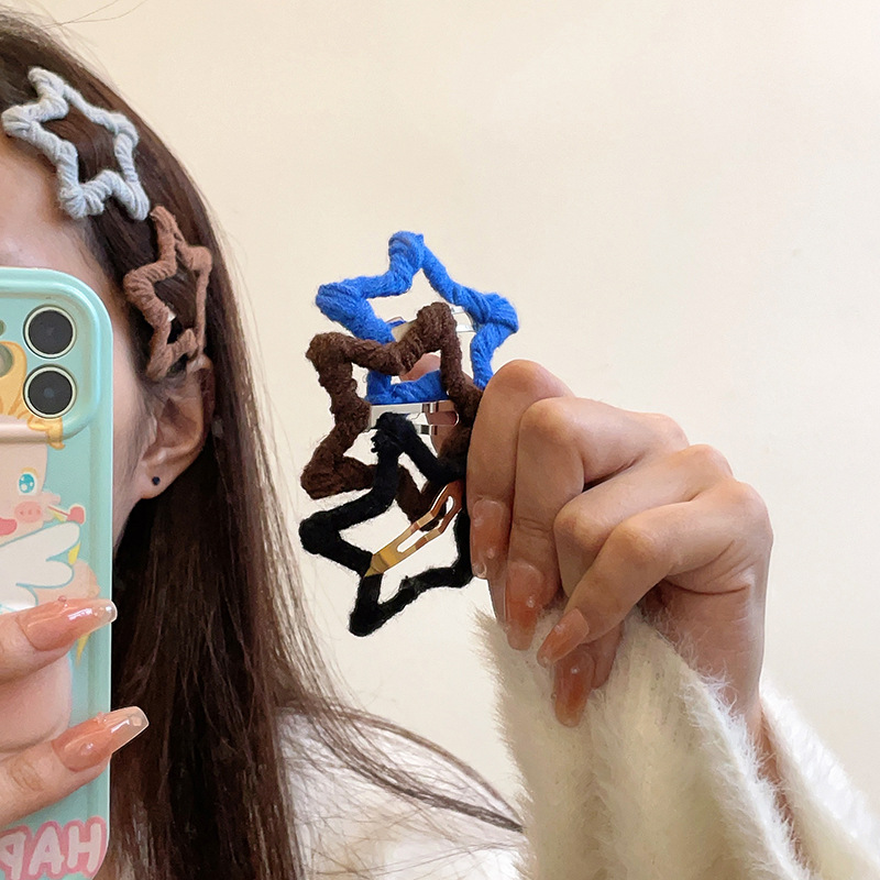 Autumn/Winter Wool Yarn Five-Pointed Star Hair Clip for Women, Side Clip for Fringe Styling, Stylish and Sophisticated Hair Accessory
