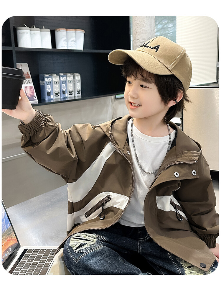 Boys label patchwork jacket for spring and autumn 2023, new handsome hooded windbreaker, children's top_voghion.com
