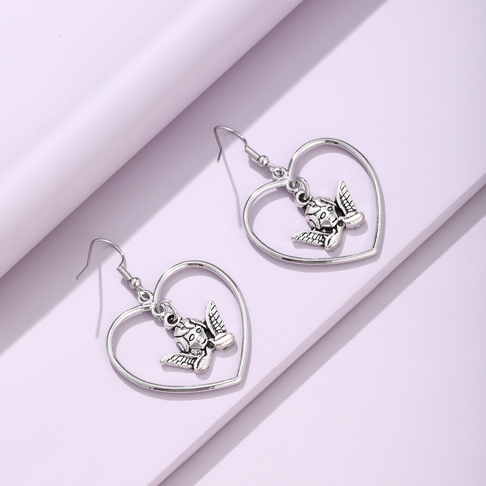 Retro Heart Plating Alloy No Inlaid Earrings display picture 6