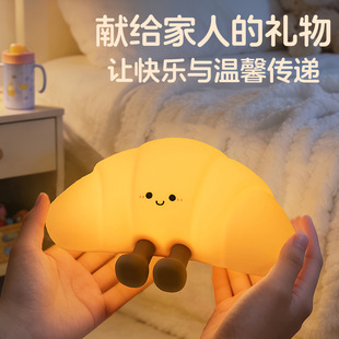 �ɐ�ţ�ǰ����zСҹ����Ů�����Ҵ��^���ğ�ͯ��˯�����նY��