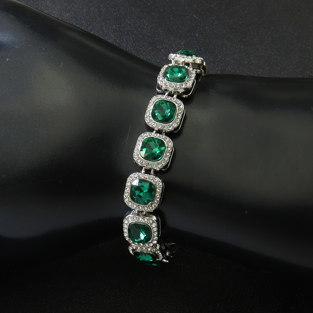 Hip-Hop Vierkante Volledige Diamant Groene Rots Candy Ketting Coole Streetdance Motorfiets Stijl Sleutelbeen Halsketting_voghion.com