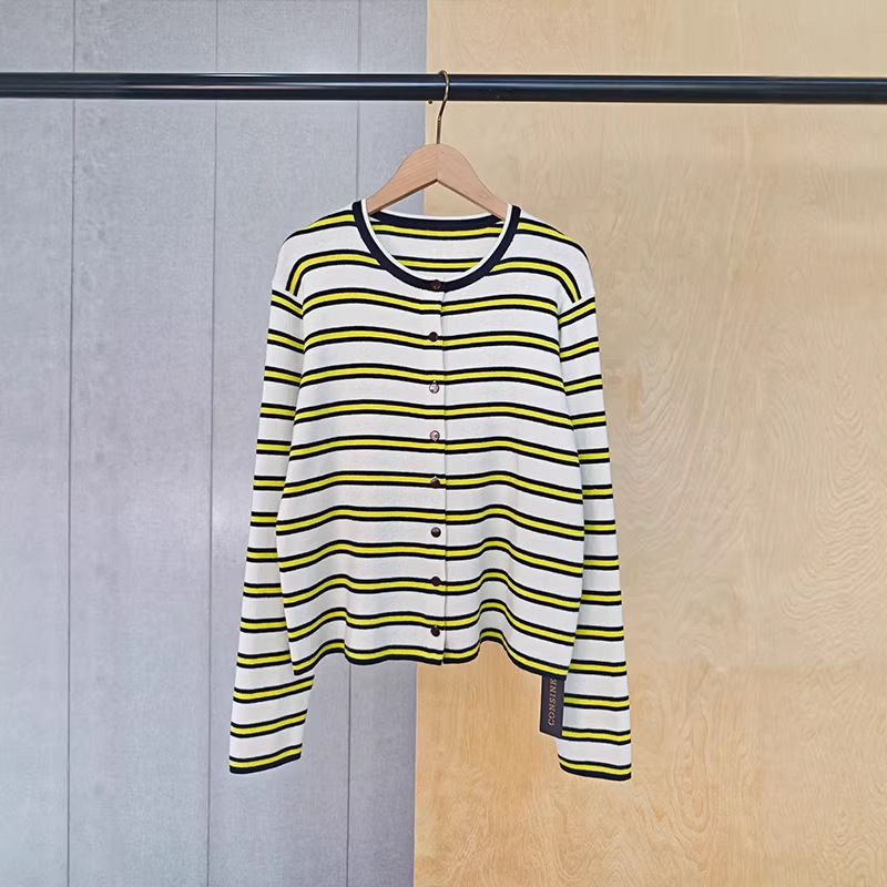 Fine-Spun Cashmere Blend Striped Knit Cardigan 2026 Spring New Casual Round-Neck Women's Knit T-Shirt Fine-Spun Cashmere Blend Striped Knit Cardigan 2026 Spring New Casual Round-Neck Women's Knit T-Shirt