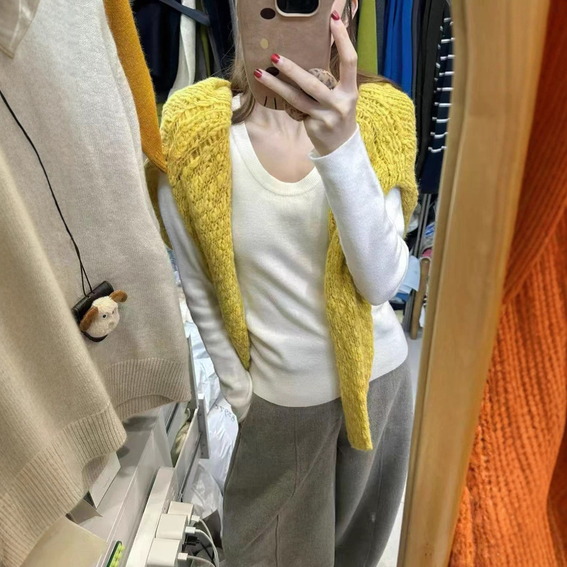 U领针织衫女内搭2025秋季新品修身显瘦露锁骨长袖上衣时尚打底衫|undefined