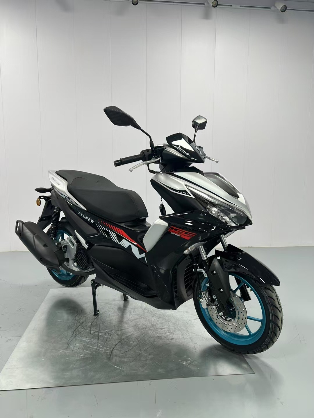 Cross-Border Nvx Fuel Motorcycle Adult Commuting Two-Wheel Scooter Motorcycle Personalized Cool Street Motorcycle