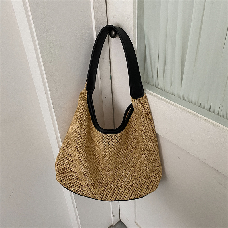 Summer Popular Women's Hand-Held Woven Bag, Fashionable and Stylish Shoulder Bag, Seaside Travel Beach Straw Bag