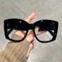 新款显瘦方形复古太阳镜
